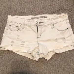 Tractr White Jean Shorts